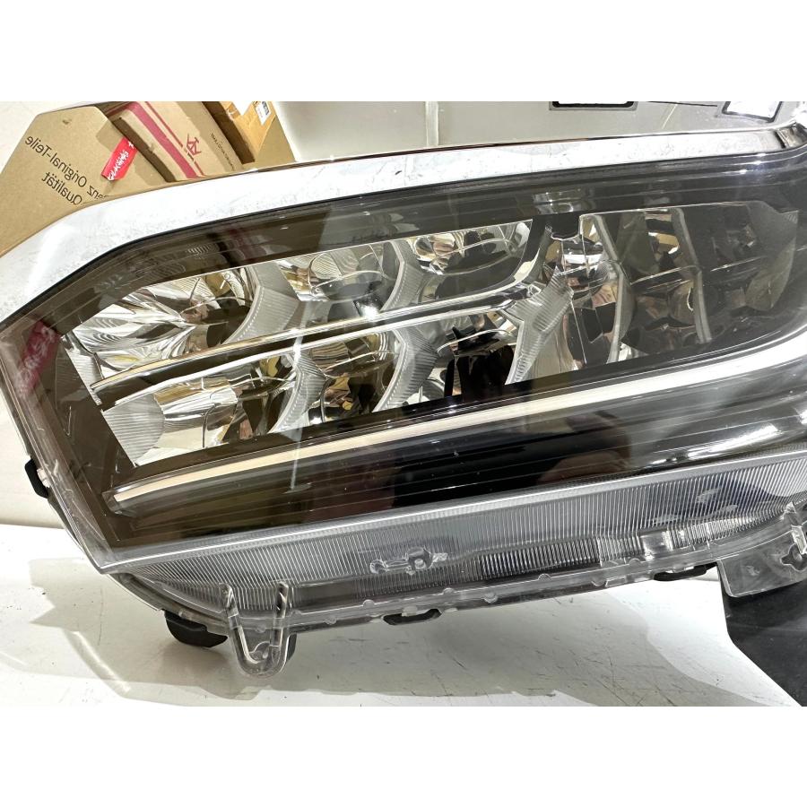 N-BOXカスタム JF3/JF4 純正LEDヘッドライト 左 STANLEY W3106/刻印J