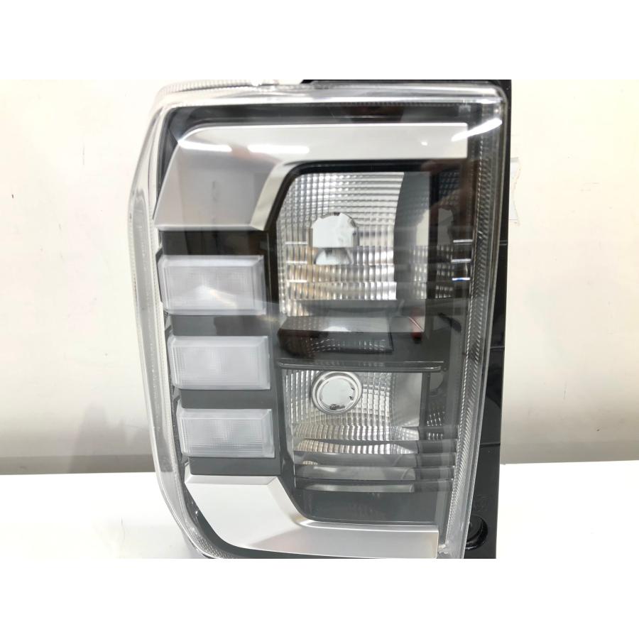 ♪美品♪タフト LA900S 純正 テールランプ 左 LED TOKAIDENSO20525