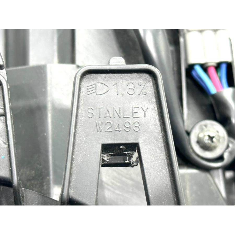☆レンズ綺麗☆ スズキ アルトワークス HA36S 純正 右 HID ヘッド