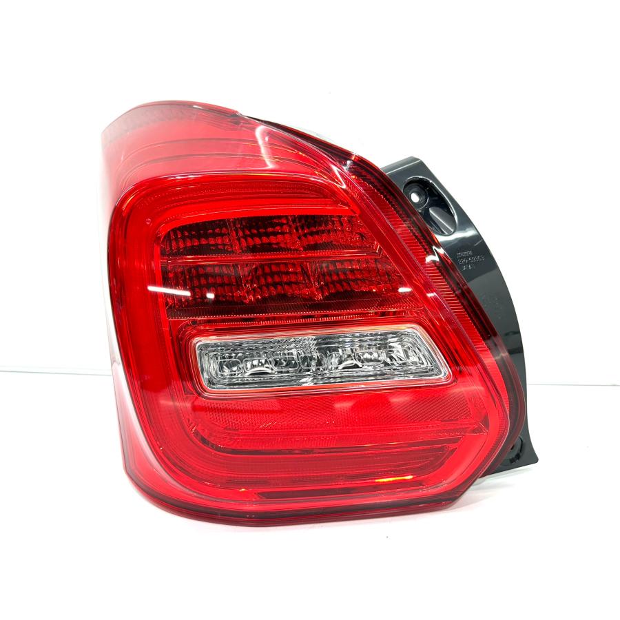 ZC33S 純正テール左右セット 中古美品】ZC33S スイフトスポーツ 純正テールランプ左右 - メルカリ