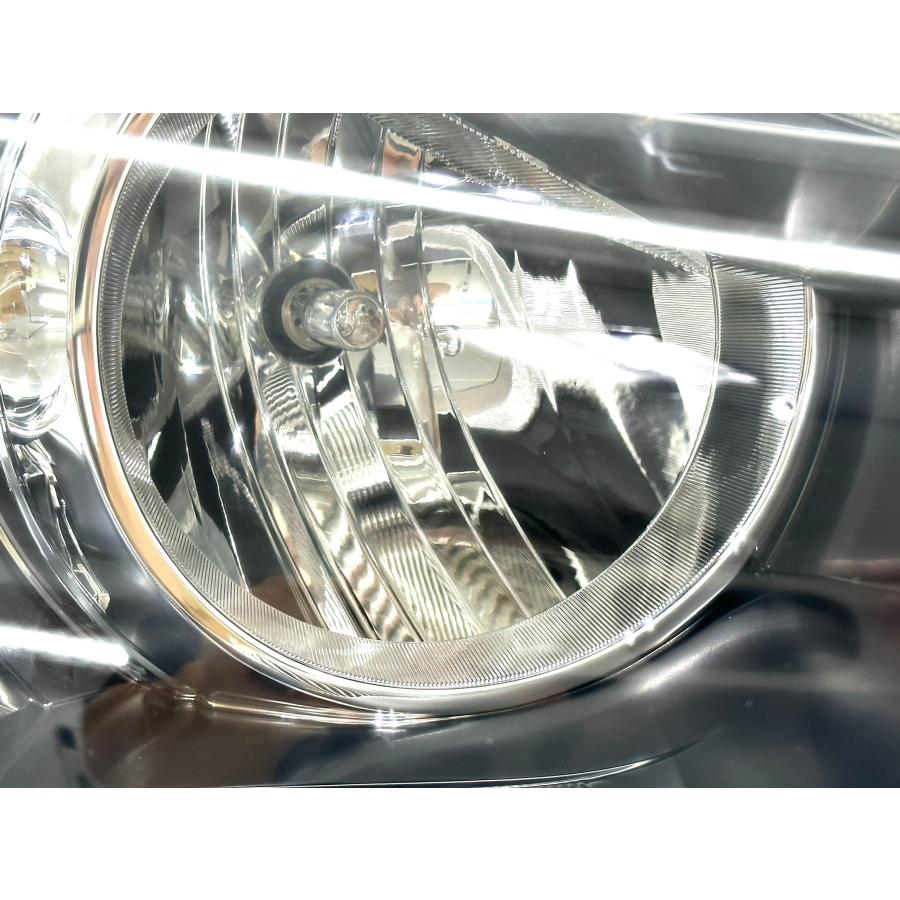 アクア　NHP10　前期　純正LEDヘッドライト　右　KOITO 52-247 アクア 23-1949☆前期 LED NHP10 アクア☆右ヘッドライト KOITO