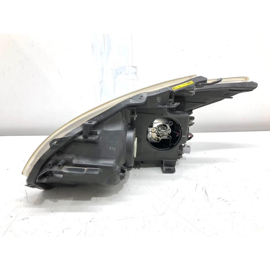 トヨタ プリウス ZVW30 後期 純正 ヘッドランプ 右 HID KOITO47-52