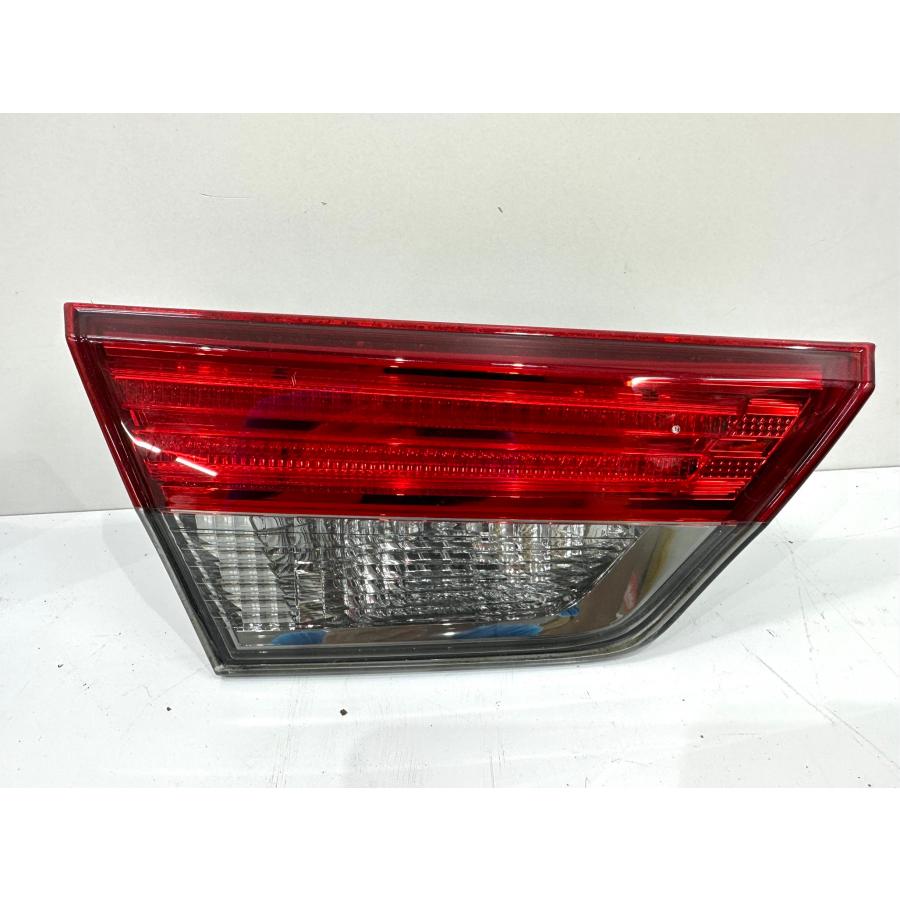 マークX GRX130 中期 純正テールライトフィニッシャー左右 KOITO22-361