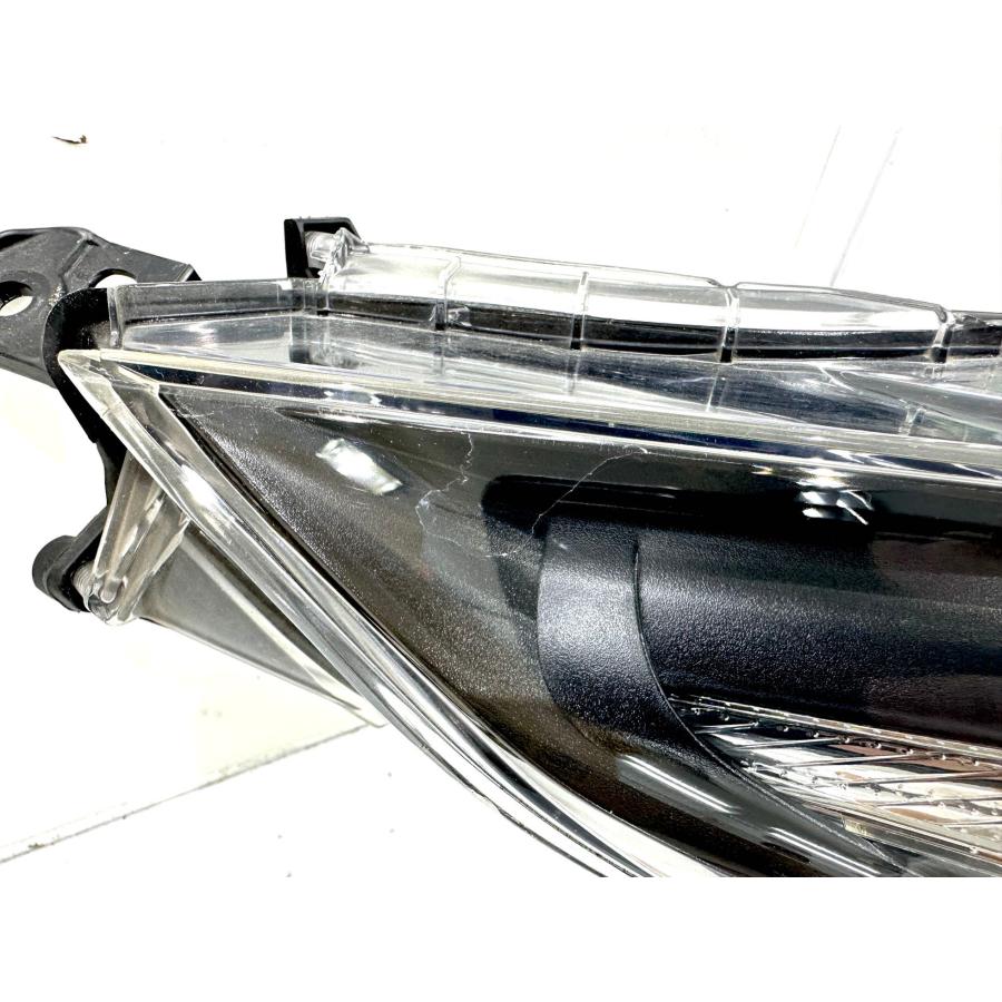 プリウス ZVW50 前期 純正LEDヘッドライト 右 KOITO47-75/刻印C1 （63A