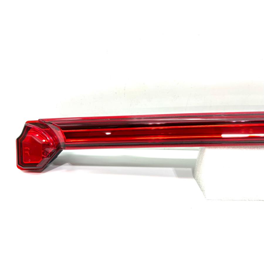 ☆美品☆ トヨタ ハリアー MXUA80/85 AXUH80/85 純正 右 テールライト