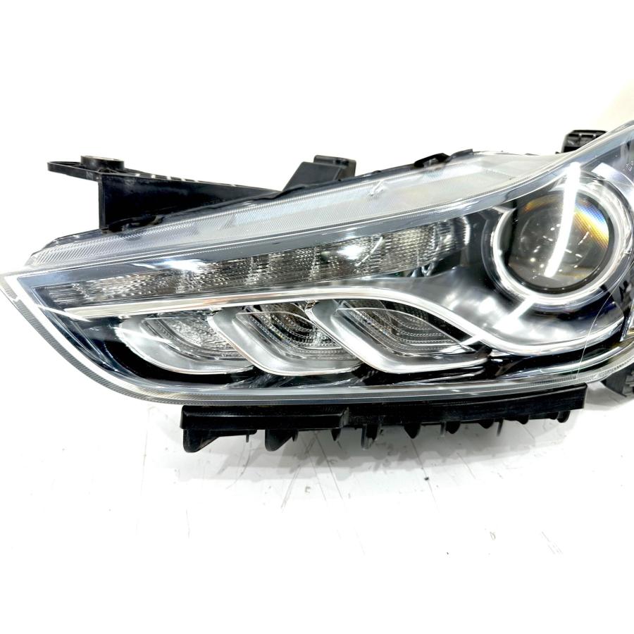 マセラティギブリ　前期純正ヘッドライト2個セット マセラティギブリ 前期純正ヘッドライト2個セット