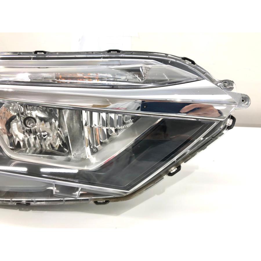 ♪良品♪ホンダ シャトル GK8/GK9 純正 ヘッドランプ 右 ハロゲン