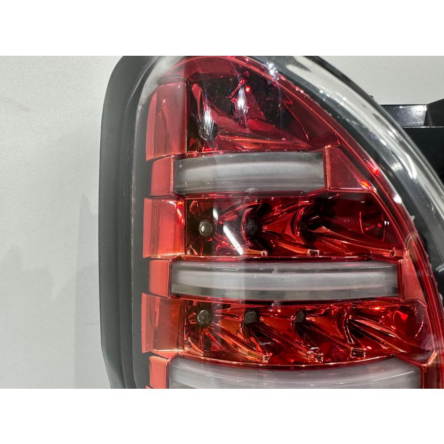 社外】200系 ハイエース テールライト 左右セット 60-1351B （71A-31