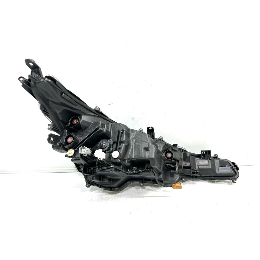 トヨタ カローラスポーツ NRE210H/211H 純正 左 LED ヘッドライト