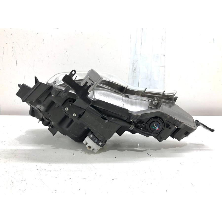 レクサス IS GSE30 前期 純正 ヘッドランプ 右 LED KOITO53-88 刻印SK