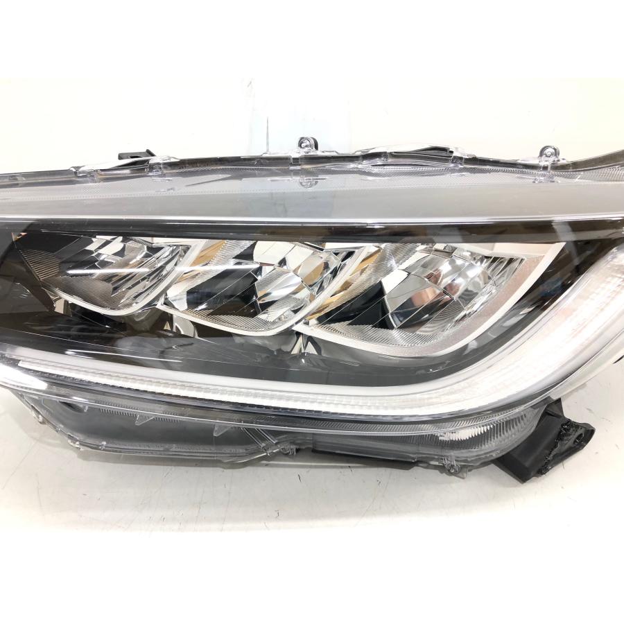 トヨタ ヤリス MXPA10 純正 ヘッドランプ 左 LED KOITO K0-3 刻印K2