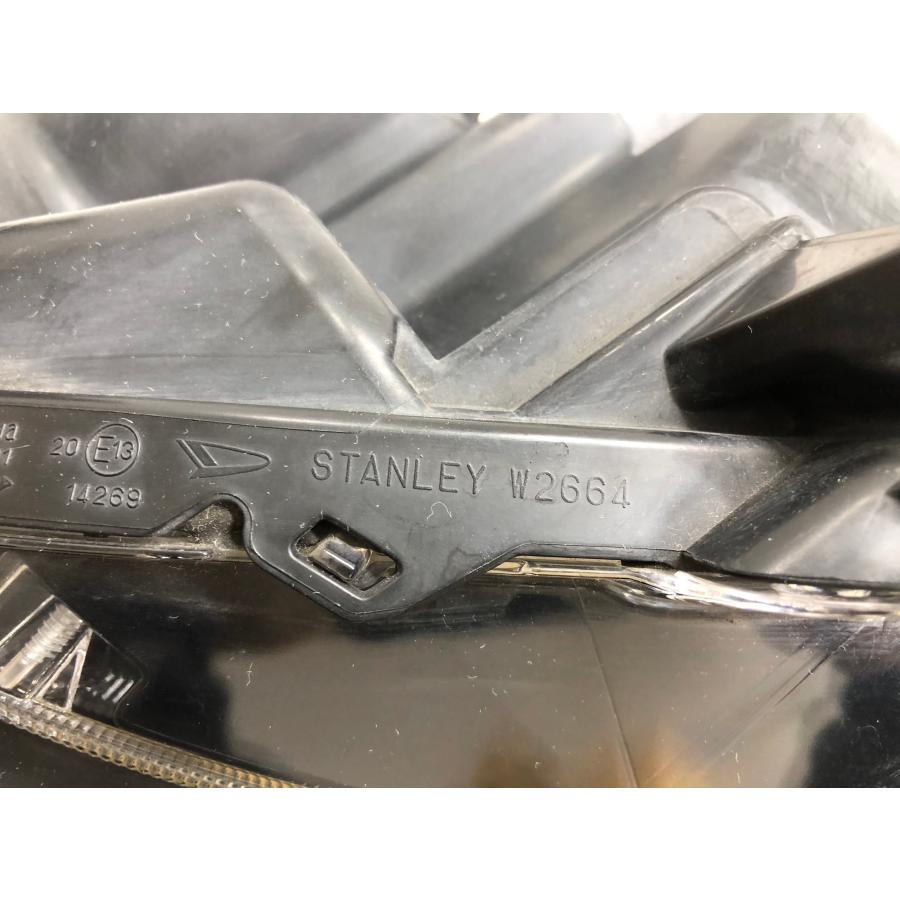 ダイハツ ウェイク LA700S 純正 ヘッドランプ 左 LED STANLEY W2664