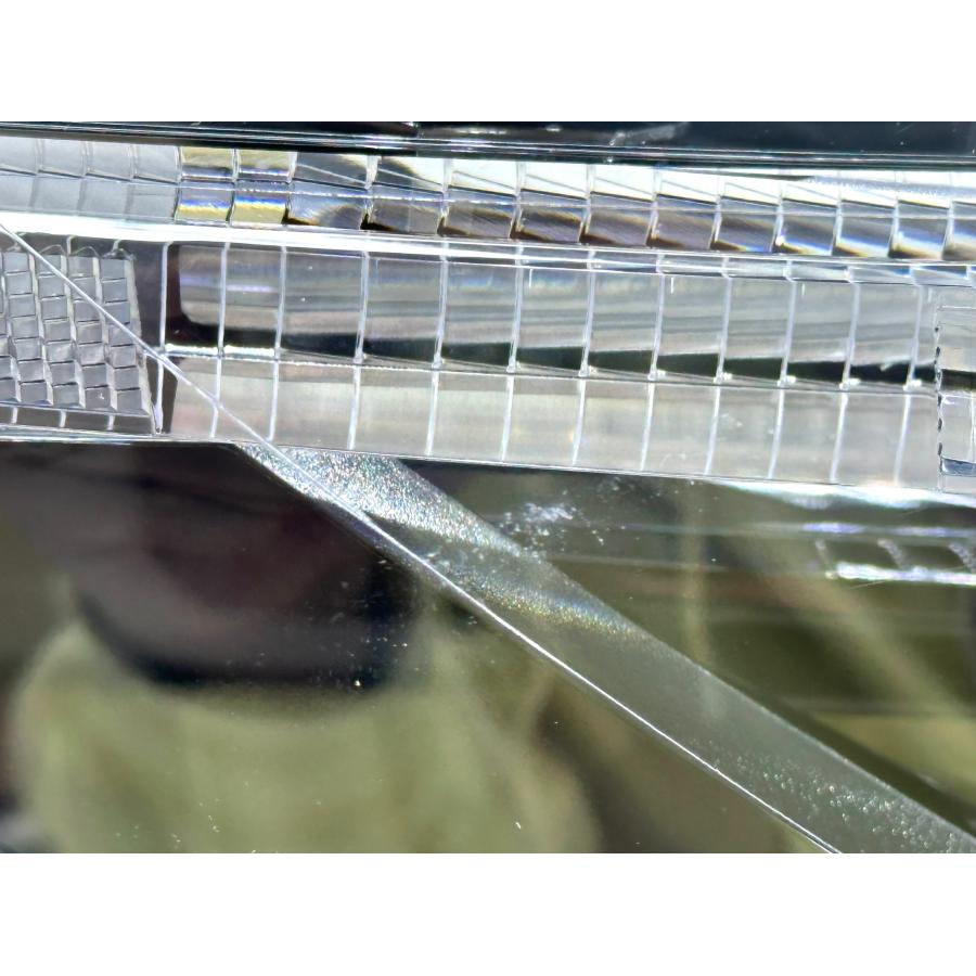 トヨタ カローラクロス ZSG10 ZVG11/15 純正 右 LED ヘッドライト