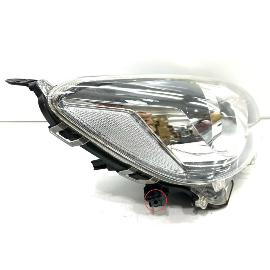 ☆研磨レンズ綺麗☆ トヨタ アクア NHP10 中期 純正 右 LED ヘッド