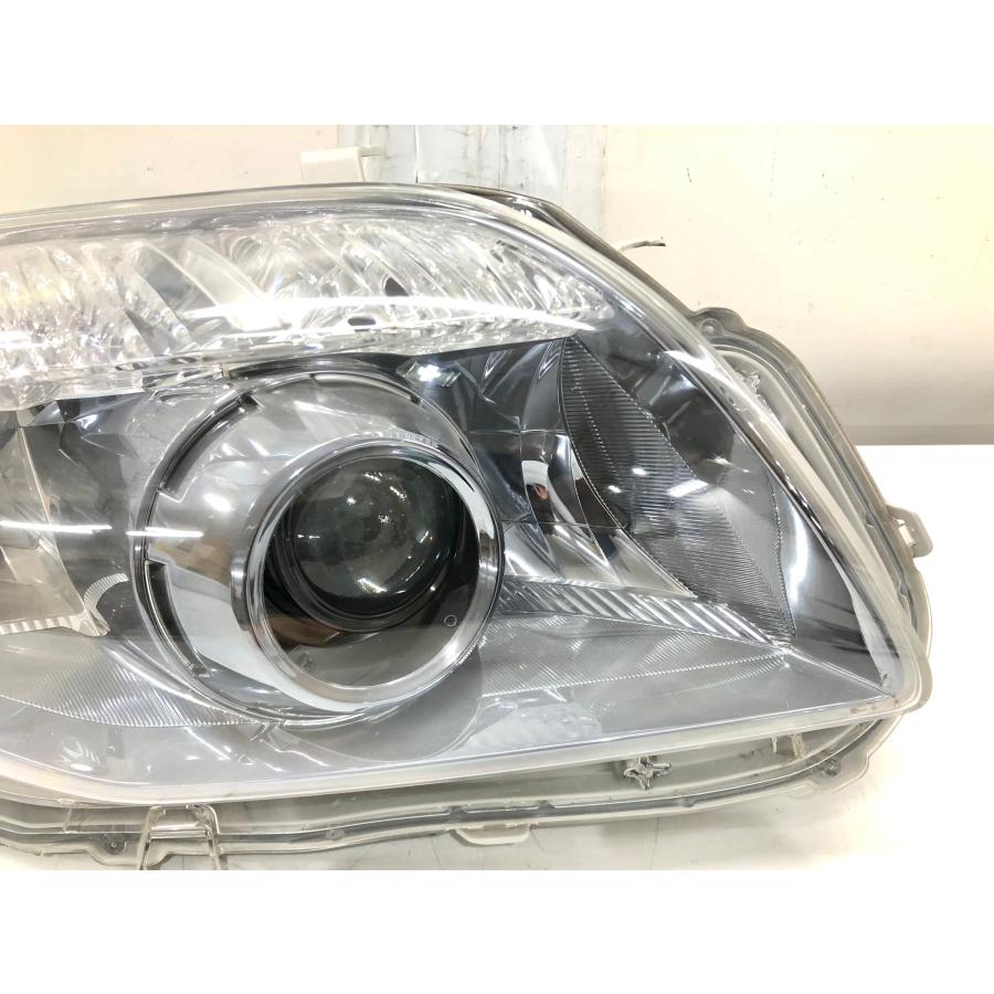 カローラフィールダー純正ヘッドランプユニット右 カローラフィルダー純正ヘッドランプユニット右