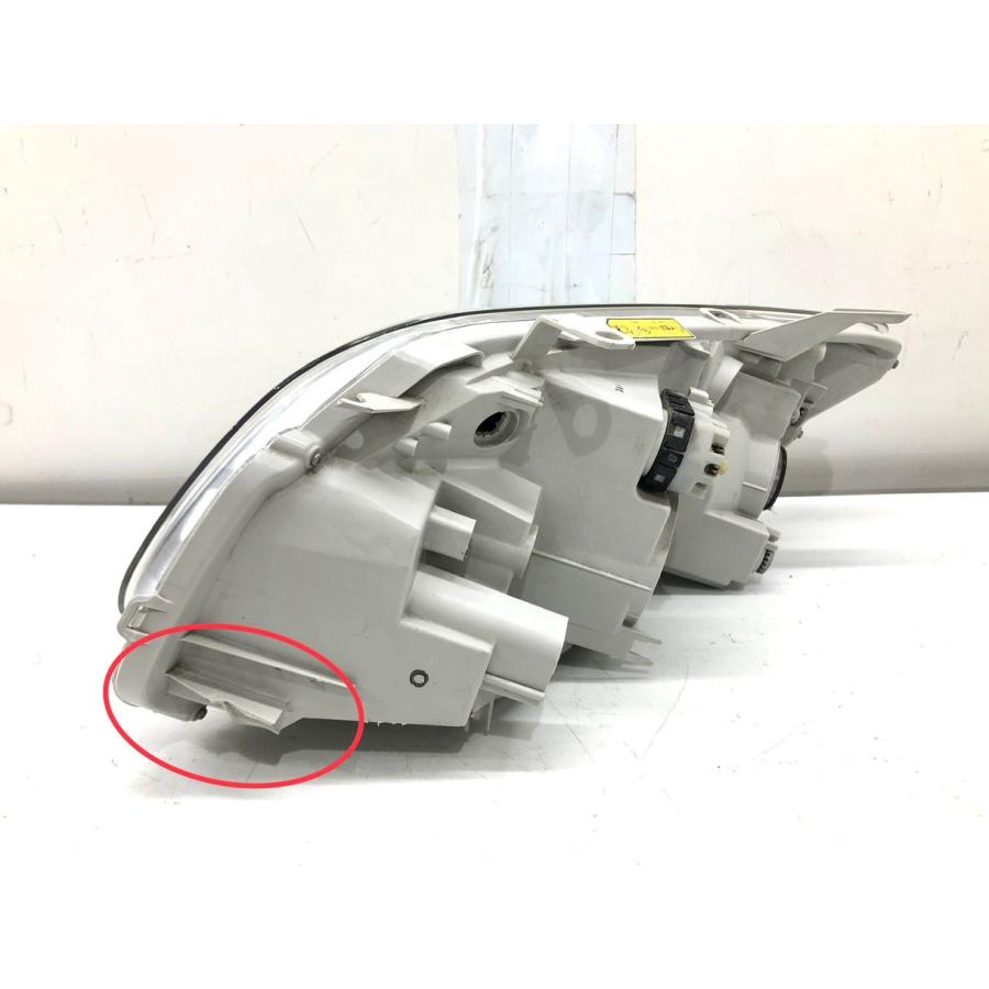 トヨタ カローラ フィールダー ZRE142 純正 ヘッドランプ 右 HID