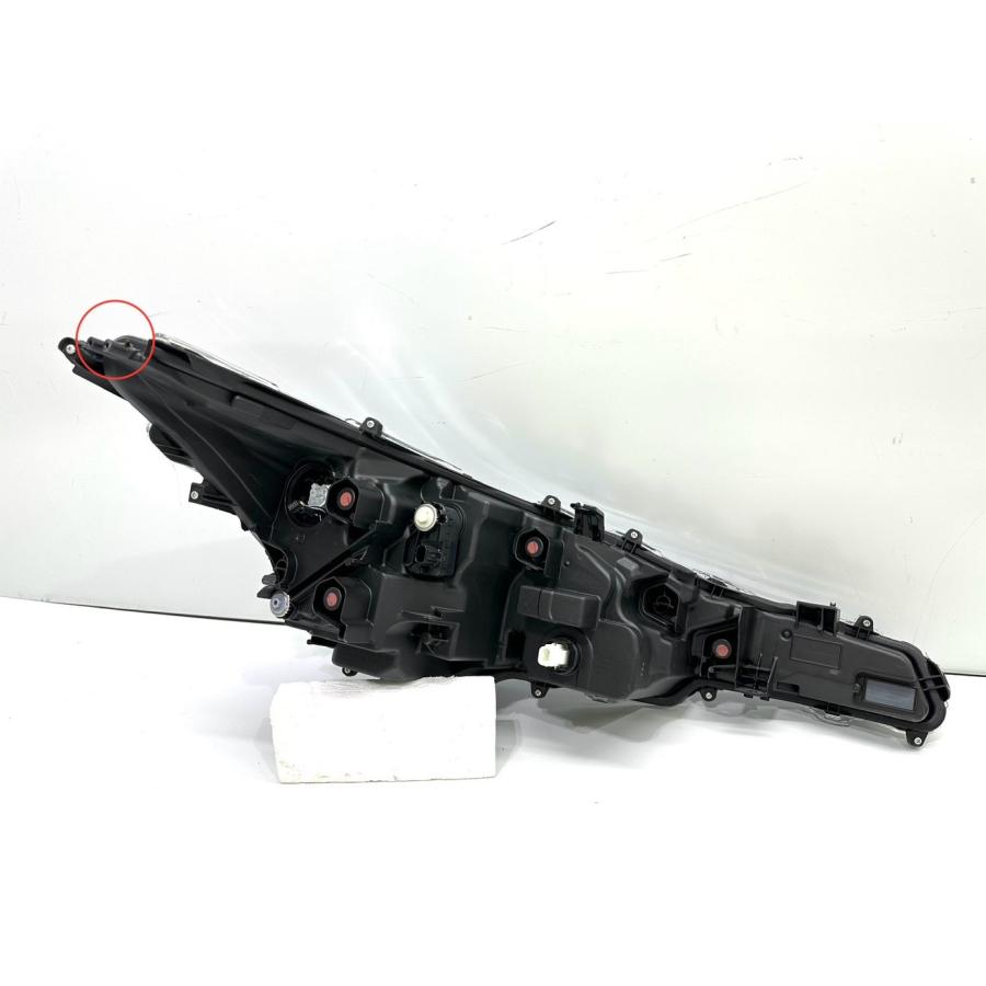 トヨタ カローラツーリング ZWE215 NRE210 後期 純正 左 LED ヘッド