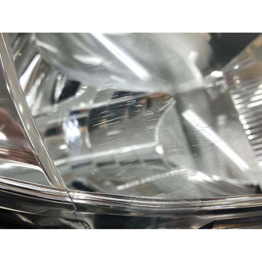 トヨタ ヴィッツ NSP130 前期 純正 ヘッドランプ 右 ハロゲン KOITO52 