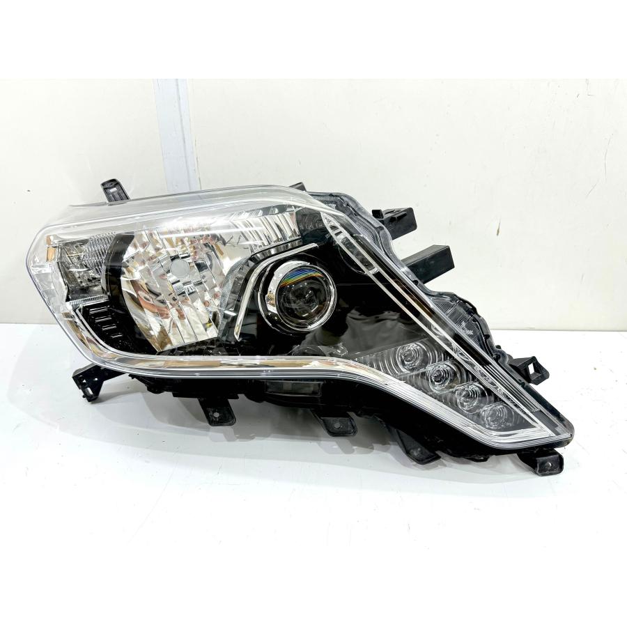 プラド純正ヘッドライト レンズ綺麗】ランドクルーザープラド TRJ150W/GDJ150W 中期 純正