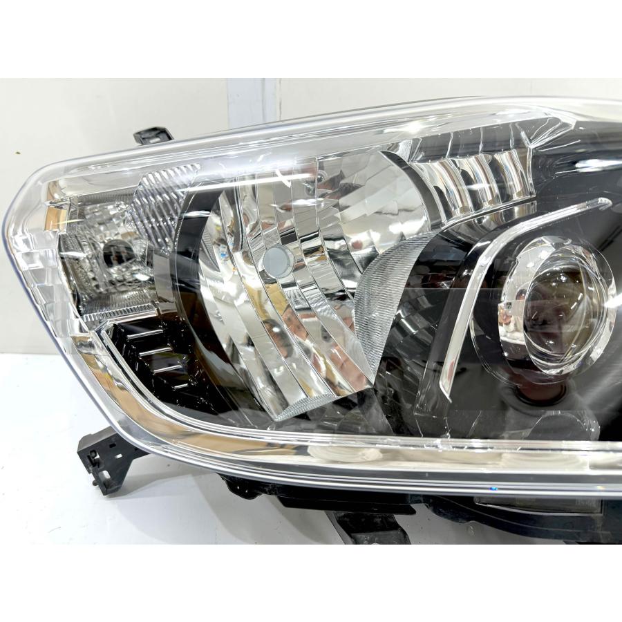 レンズ綺麗】ランドクルーザープラド TRJ150W/GDJ150W 中期 純正LED