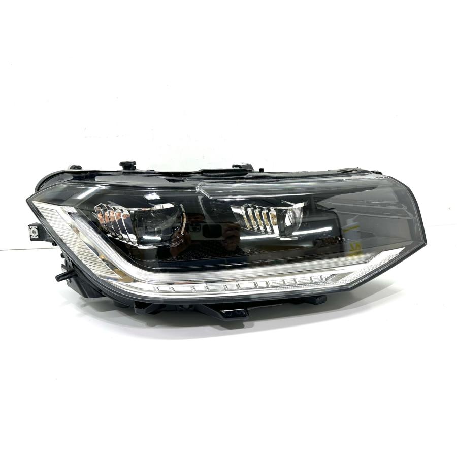 ☆レンズ綺麗☆ フォルクスワーゲン VW T-CROSS Tクロス 純正 右 LED