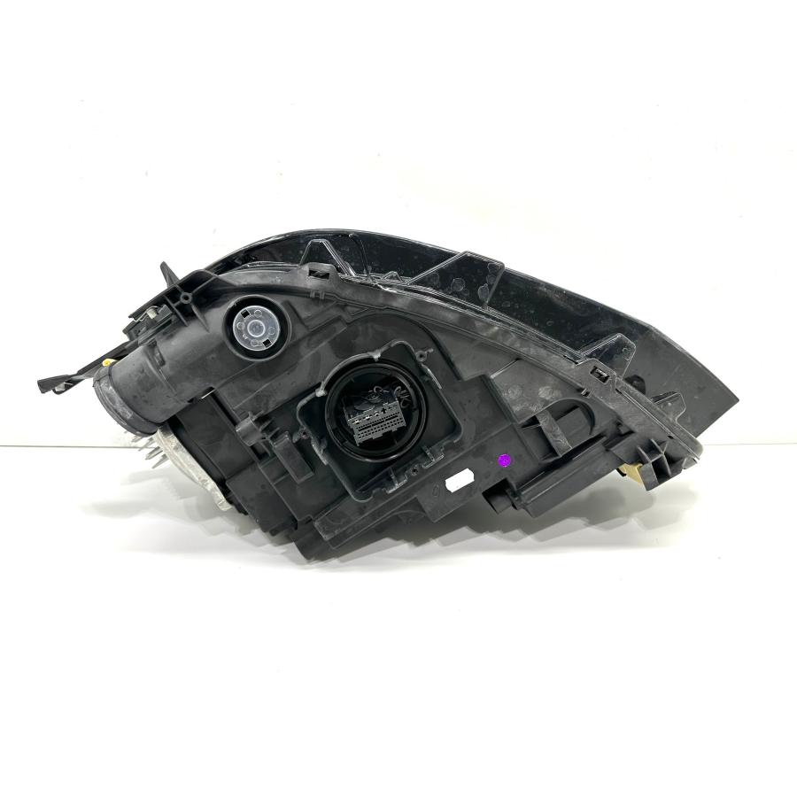 ☆レンズ綺麗☆ フォルクスワーゲン VW T-CROSS Tクロス 純正 右 LED