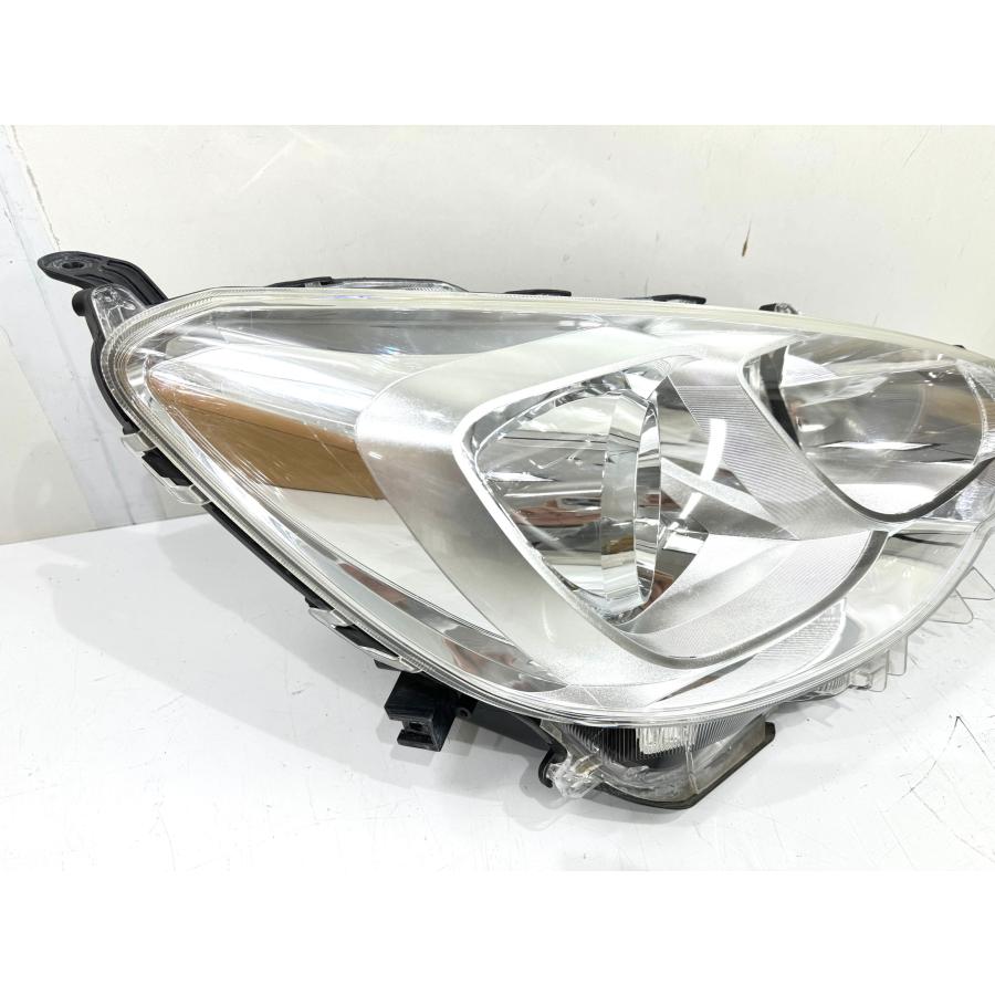 アクアKOITO52-291 nhp10中期左右ヘッドライト