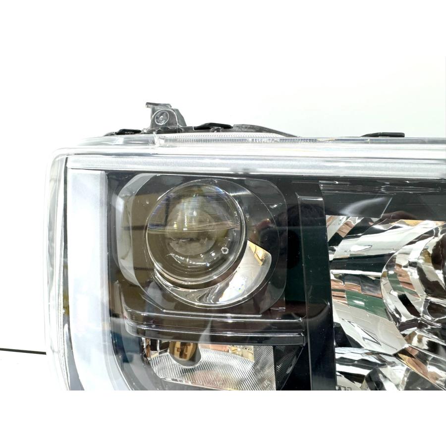 ダイハツ ウェイク 右ヘッドライト STANLEY W2664 ダイハツ ウェイク LA700S 純正 ヘッドランプ 左 LED STANLEY