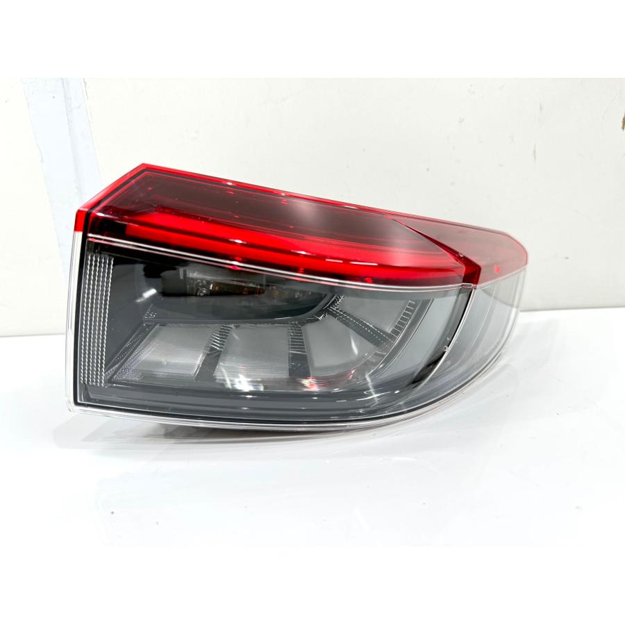 VEZEL　ベゼル　RV4　新品右テールASSY VEZEL ベゼル RV4 新品右テールASSY