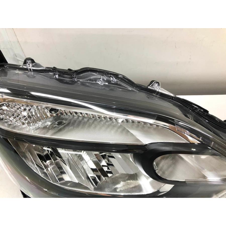 シエンタ トヨタ 純正 MXPL10G MXPC10 純正 右ヘッドライト トヨタ シエンタ MXPC10G 純正 ヘッドランプ 右 LED 81105-52P00