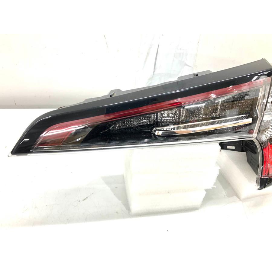 ♪良品♪カローラ ツーリング NRE210 純正 テールランプ 右 KOITO12