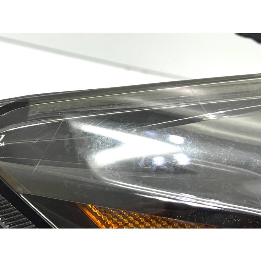 ☆バラスト付☆ レクサス IS GSE20 後期 純正 HID ヘッドライト 左右