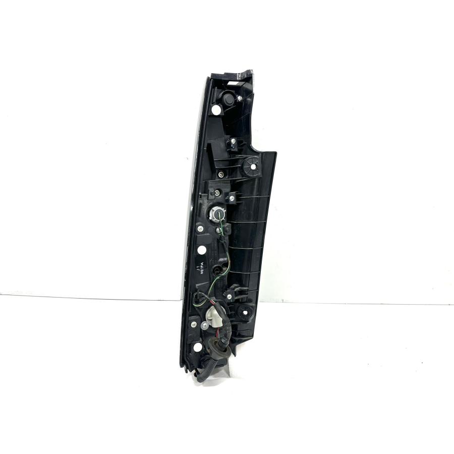 ☆良品☆ ホンダ ステップワゴンスパーダ RP3 純正 右 テールライト