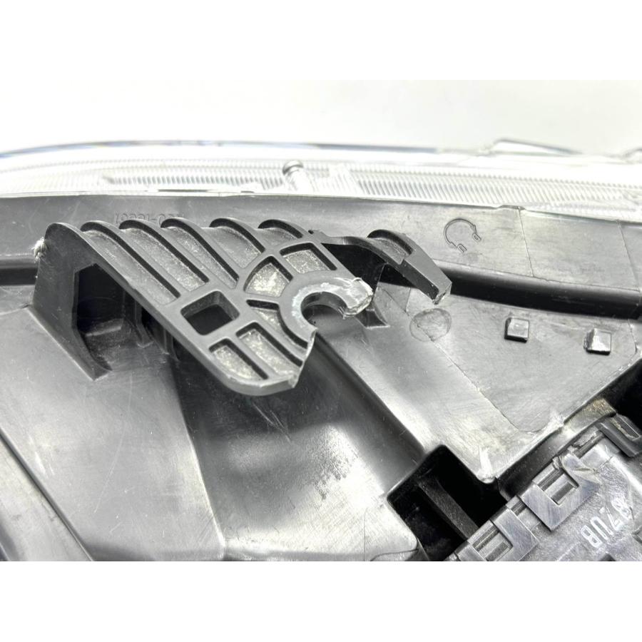 ☆ジャンク☆ ホンダ シビック FK7/8 純正 右 LED ヘッドライト