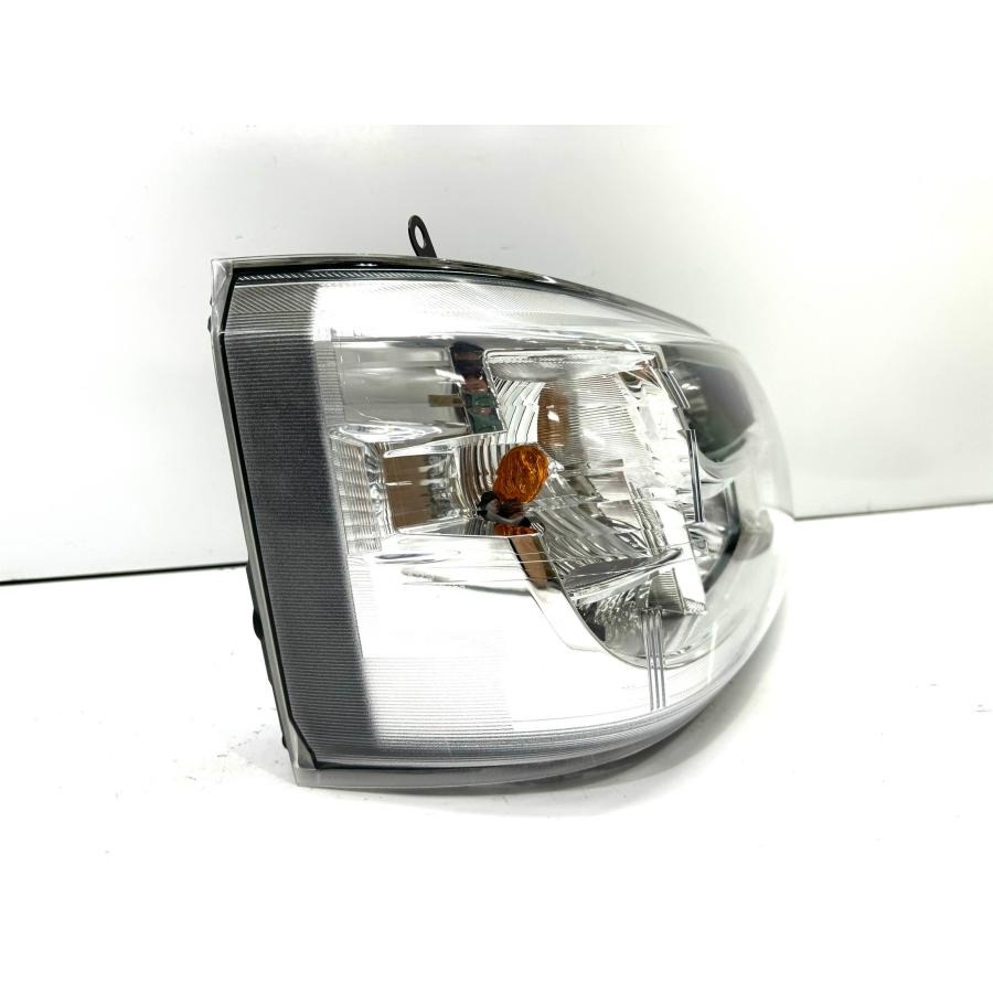 ☆研磨良品☆ ダイハツ ハイゼット S500P S510P 後期 純正 右 LED