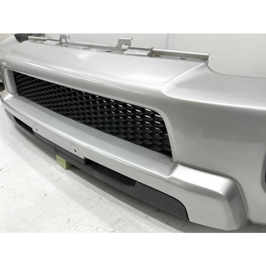 軽キズ】 ジムニーシエラ JB43W 純正フロントバンパー シルバー 71711