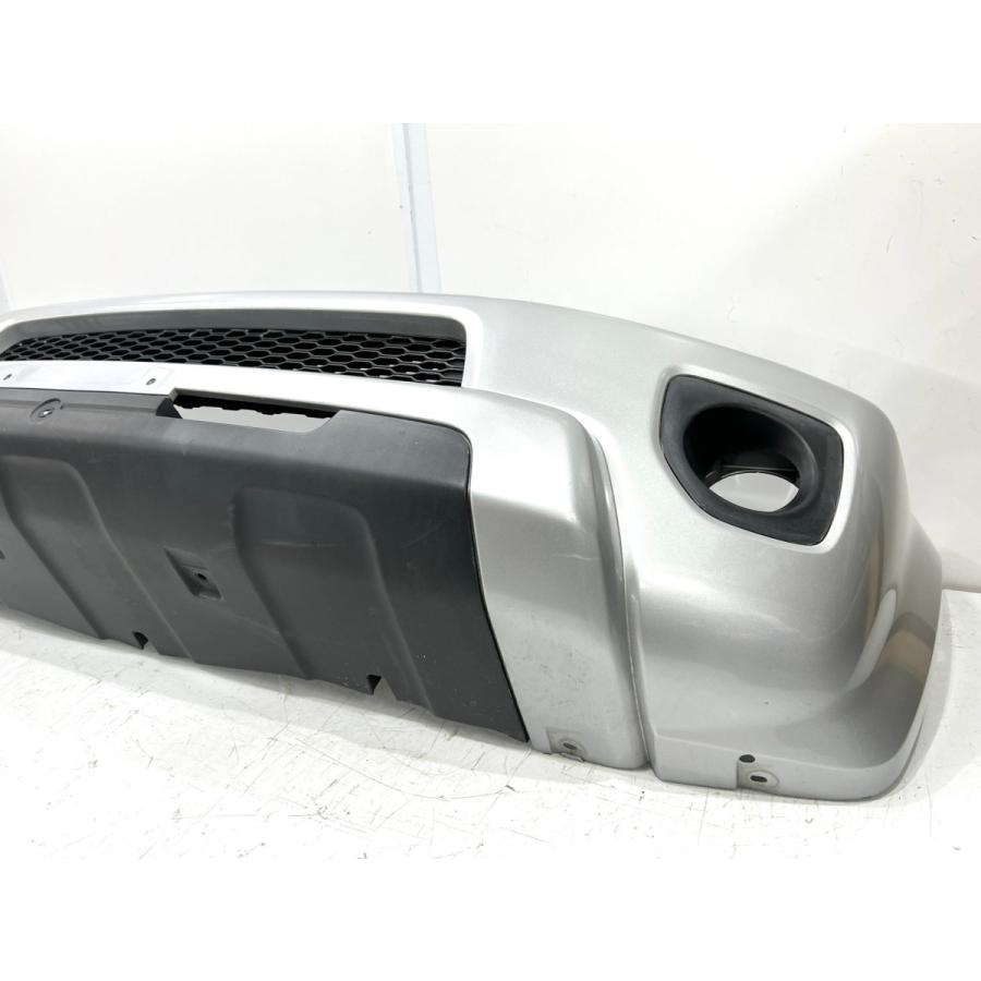 軽キズ】 ジムニーシエラ JB43W 純正フロントバンパー シルバー 71711