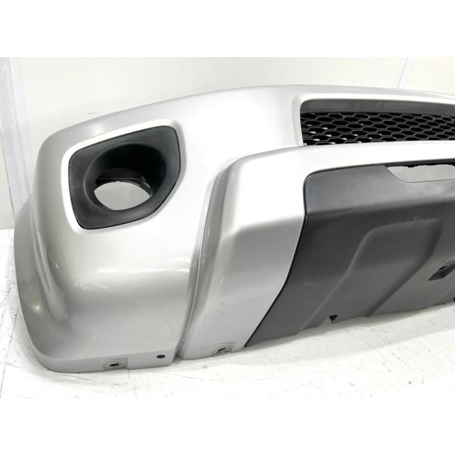 軽キズ】 ジムニーシエラ JB43W 純正フロントバンパー シルバー 71711