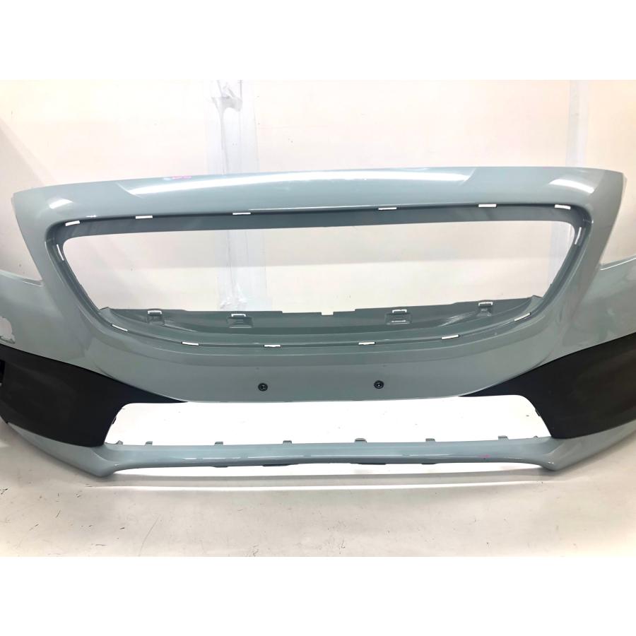 ボルボ V40 クロスカントリー MB 純正 フロントバンパー 31353310
