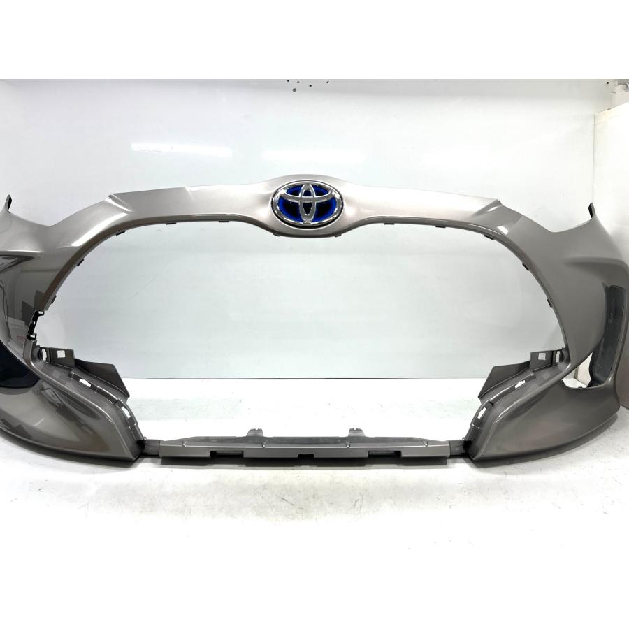 トヨタ ヤリス GXPA10 MXPA15 純正 フロントバンパー 52119-52E70