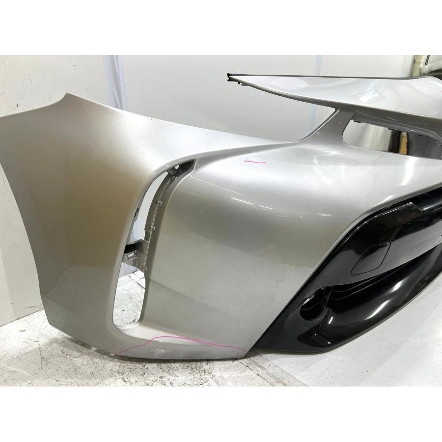プリウスα ZVW40/ZVW41 後期 純正フロントバンパー プリウスα ZVW40/ZVW41 後期 純正フロントバンパー