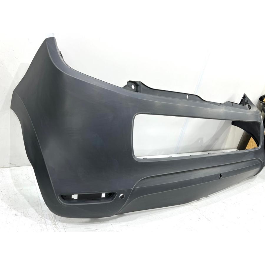 未使用・未塗装】 ルノー トゥインゴ AHH4D/AHH4B 純正リアバンパー