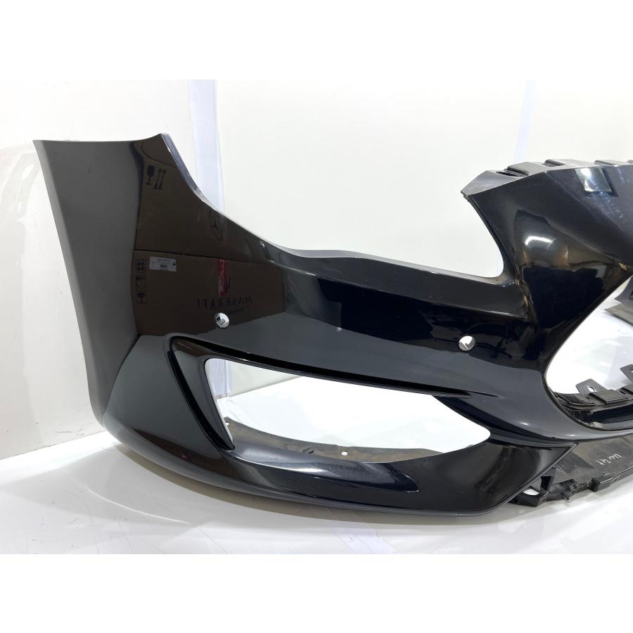 マセラティ クアトロポルテ 純正フロントバンパー 黒メタリック