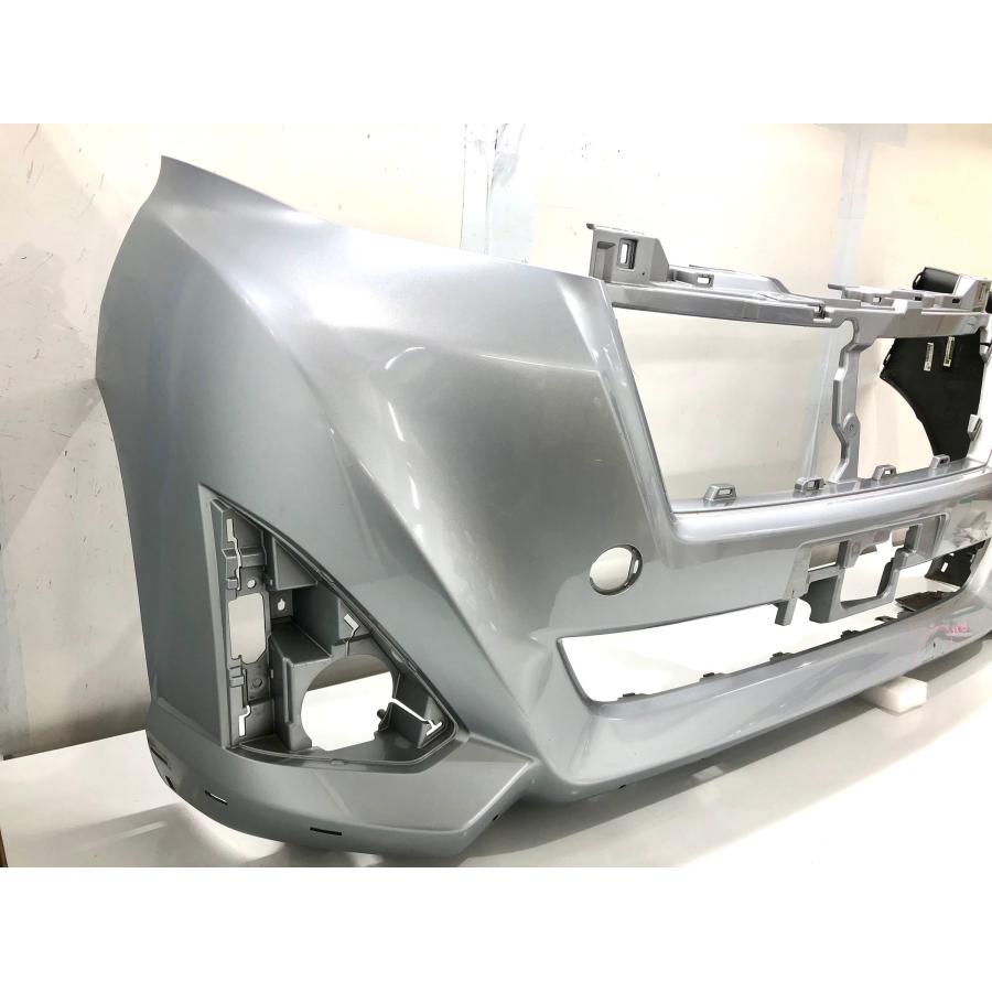 トヨタ ルーミー M900A/M910A 前期 純正 フロントバンパー〈スポ穴有 