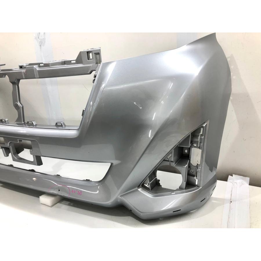 トヨタ ルーミー M900A/M910A 前期 純正 フロントバンパー〈スポ穴有