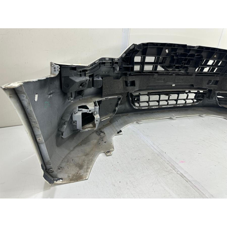 アウディA6純正フロントバンパー アウディ A6 4G 純正フロントバンパー 白ソリッド 4G0807437 （B42-32