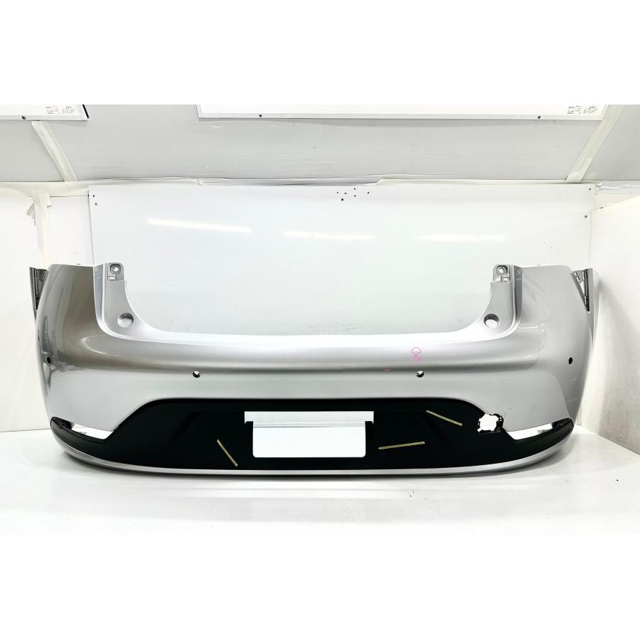 トヨタ プリウス MXWH60 純正 リアバンパー 52159-47230 シルバーメタ