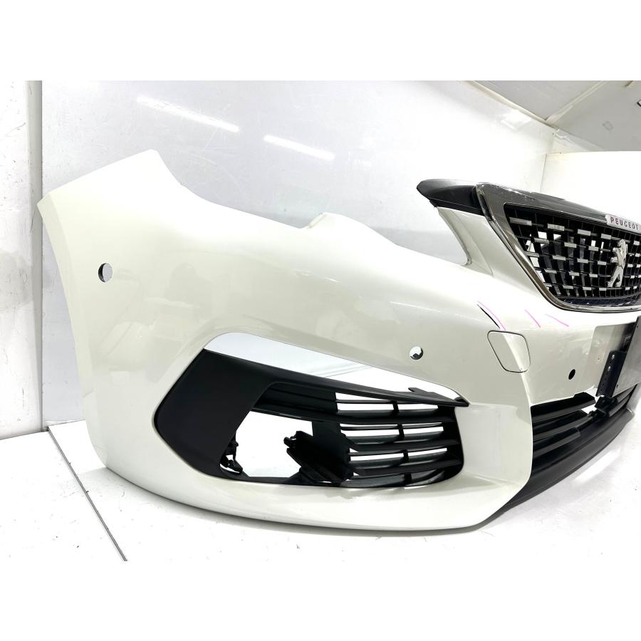 ☆グリル付き☆ プジョー 308 T9 後期 純正 フロントバンパー C 06763