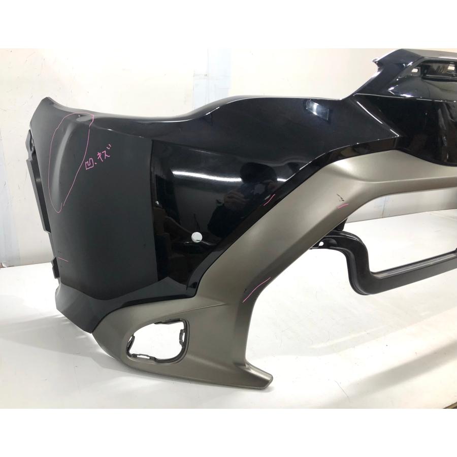 トヨタ カローラクロス ZSG10/ZVG11/15 純正 フロントバンパー 52119