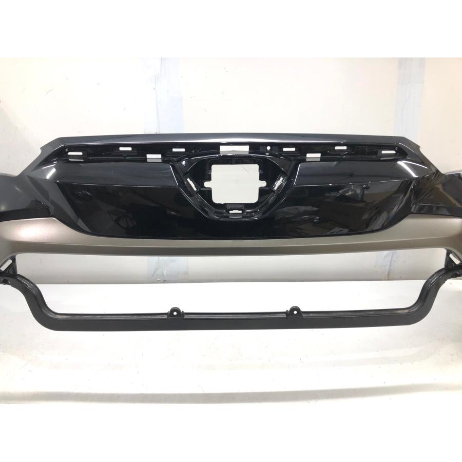 トヨタ カローラクロス ZSG10/ZVG11/15 純正 フロントバンパー 52119